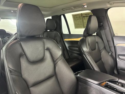 Used 2022 Volvo XC90 T6 Momentum w/ Advanced Package AWD/4WD image 27