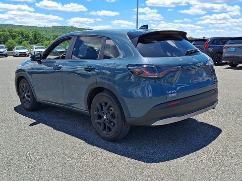 Used 2023 Honda HR-V Sport image 4