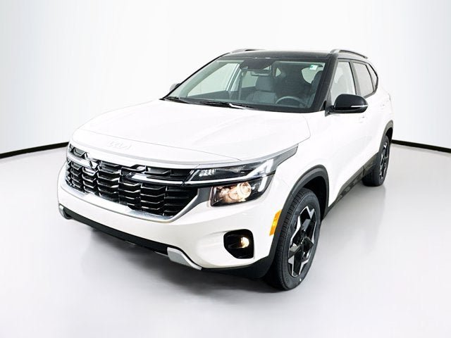 Certified 2025 Kia Seltos S AWD/4WD image 1