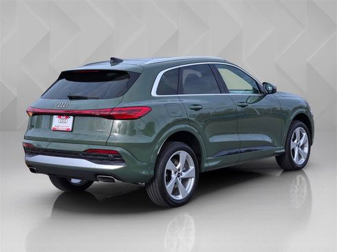 New 2025 Audi Q5 Premium Plus image 6