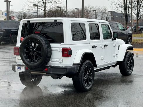 Certified 2025 Jeep Wrangler Sahara 4xe w/ Safety Group image 7