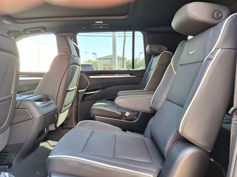 New 2026 Cadillac Escalade ESV Luxury w/ LPO, Radiant Package image 12