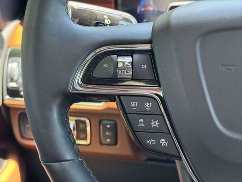 Certified 2024 Lincoln Navigator Reserve AWD/4WD image 23