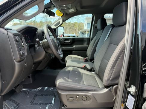 Used 2024 Chevrolet Silverado 2500 Custom w/ Custom Convenience Package image 13