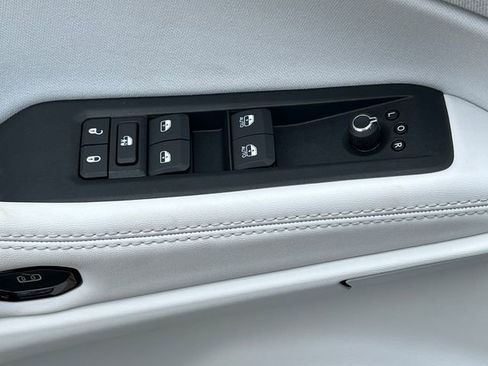 New 2026 Jeep Cherokee Laredo AWD/4WD image 14