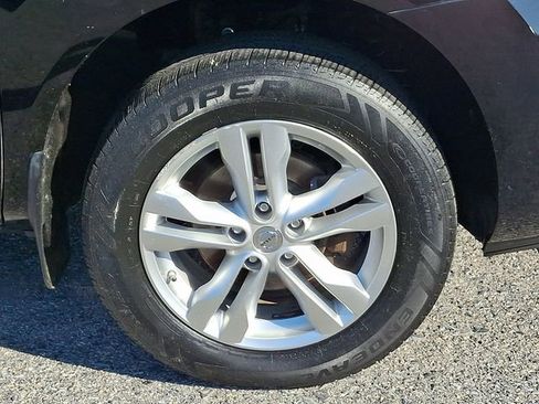Used 2015 Nissan Rogue S w/ Convenience Package AWD/4WD image 8