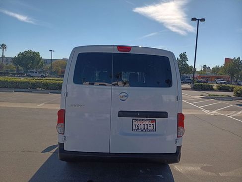 Used 2021 Nissan NV200 S w/ Back Door Glass Package FWD image 9