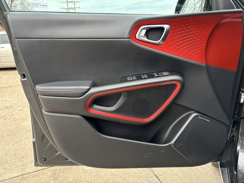 Used 2023 Kia Soul GT-Line w/ GT-Line Technology Package image 12