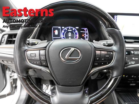 Used 2019 Lexus ES 350 Ultra Luxury w/ Accessory Package FWD image 10