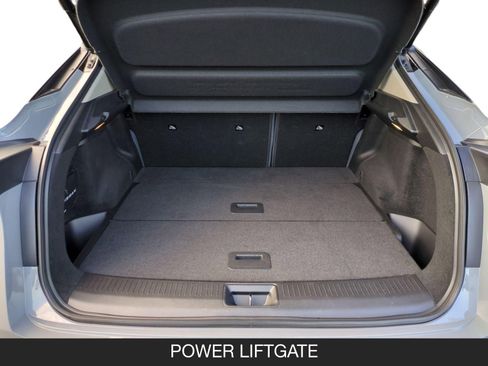 Used 2024 Nissan Ariya Platinum + image 20