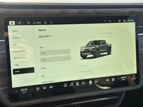 Used 2022 Rivian R1T Launch Edition image 12