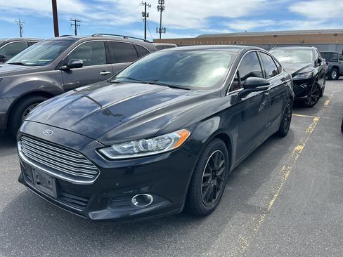 Used 2013 Ford Fusion SE FWD image 3