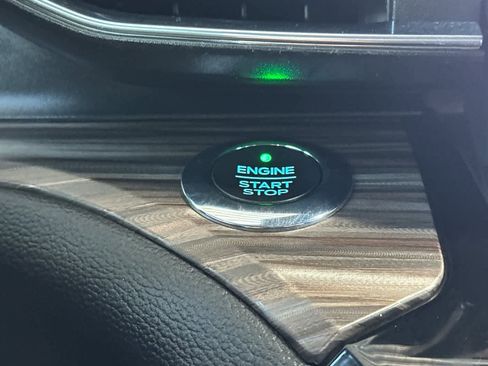 Used 2021 Ford Explorer Limited w/ Equipment Group 301A image 24