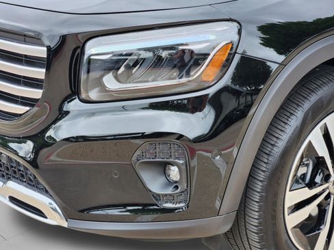 Used 2025 Mercedes-Benz GLB 250 image 27
