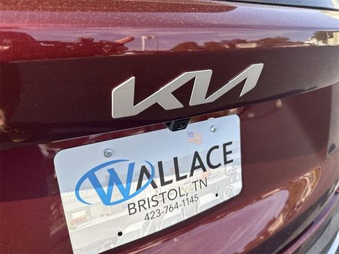 New 2025 Kia Sorento S image 7