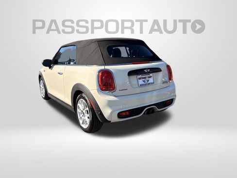 Used 2017 MINI Cooper S image 8