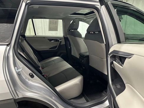 Used 2025 Toyota RAV4 XLE w/ Convenience Package AWD/4WD image 45