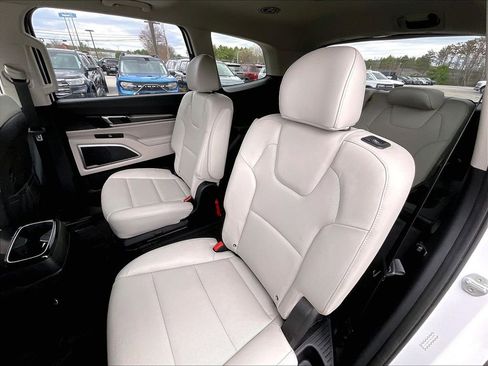 Used 2021 Kia Telluride S image 14