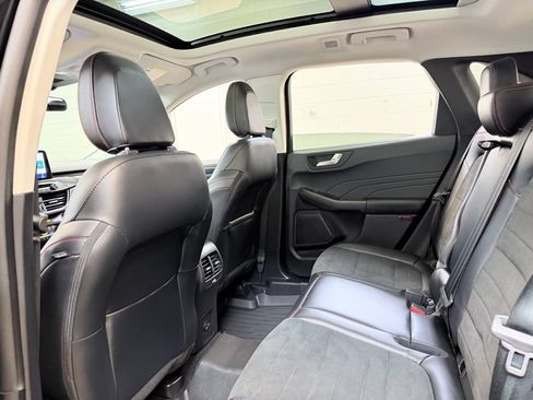 Used 2022 Ford Escape SEL w/ SEL Stealth AWD Package image 20