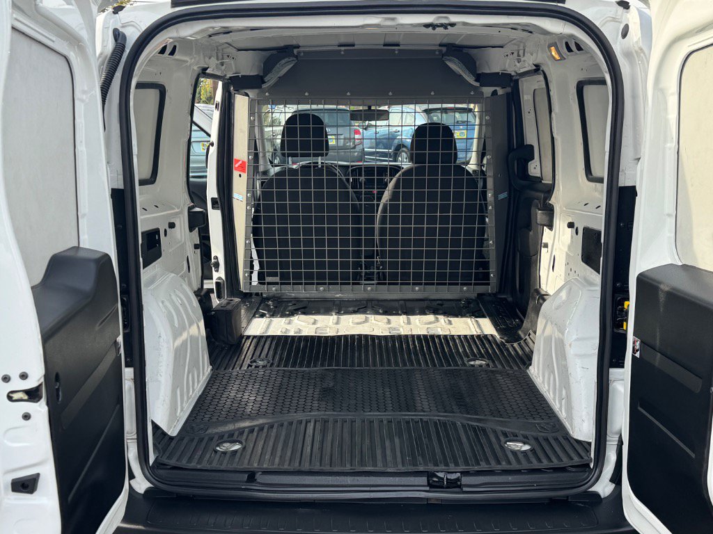 Used 2019 RAM ProMaster City Tradesman FWD image 21