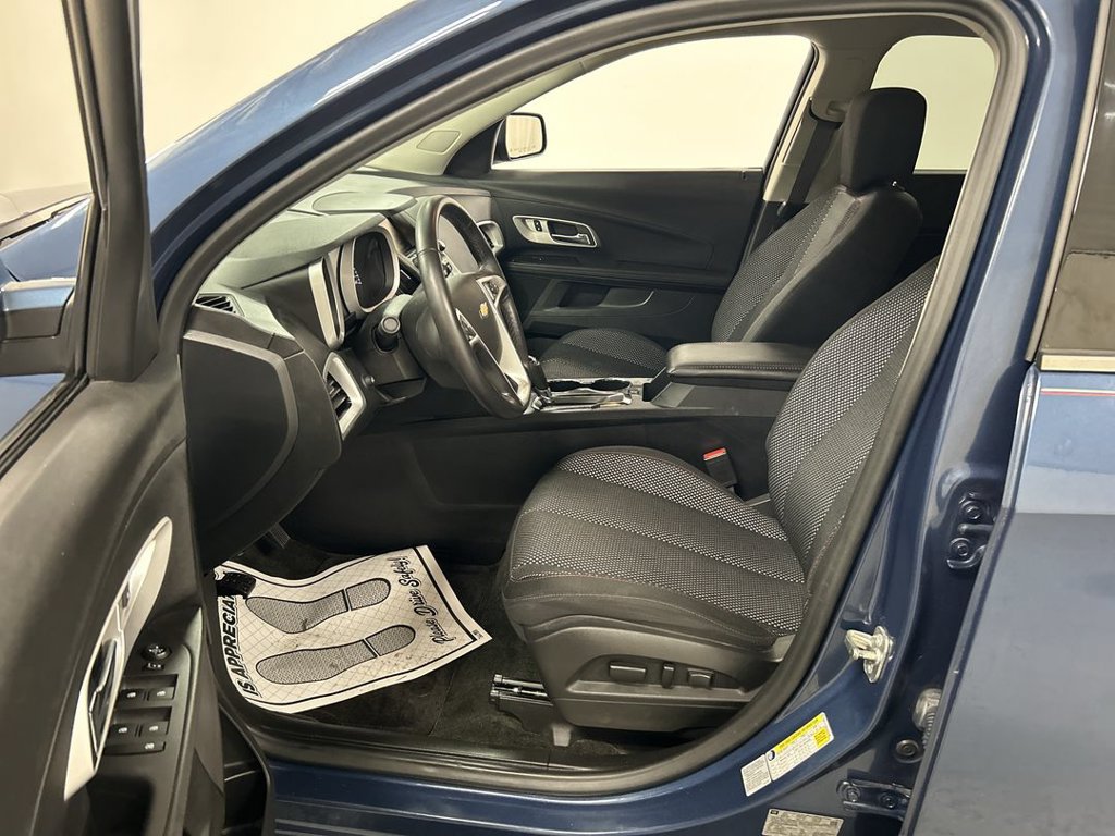 Used 2016 Chevrolet Equinox LT w/ Convenience Package AWD/4WD image 9