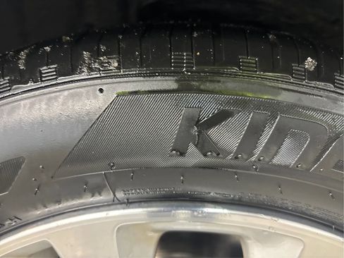 Used 2011 Toyota Avalon image 33