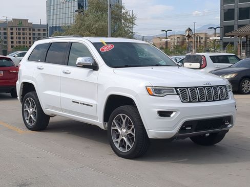 Used 2020 Jeep Grand Cherokee Overland AWD/4WD image 7