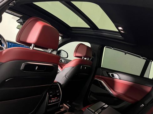 Certified 2024 BMW X6 xDrive40i w/ Executive Package image 34