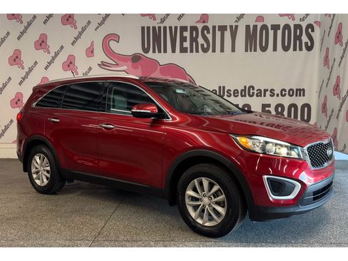 Used 2018 Kia Sorento FWD V6 image 3