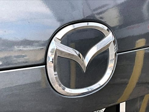 Used 2012 MAZDA MAZDA5 Sport image 29