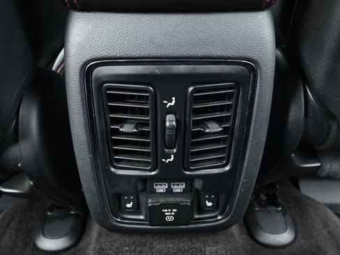 Used 2019 Jeep Grand Cherokee Trailhawk AWD/4WD image 31