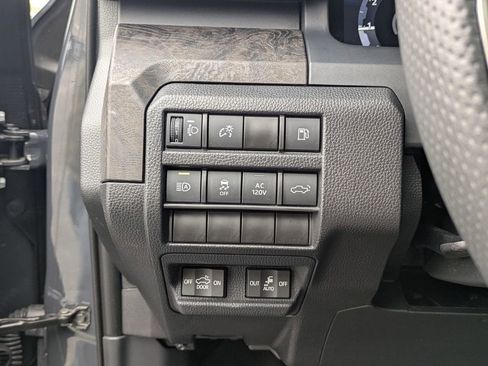 Used 2024 Toyota Tacoma TRD Sport image 15