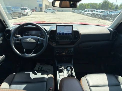 Used 2023 Ford Bronco Sport Outer Banks w/ Tech Package AWD/4WD image 19