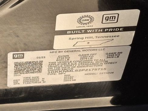 Used 2023 GMC Acadia SLT w/ Elevation Edition FWD image 32