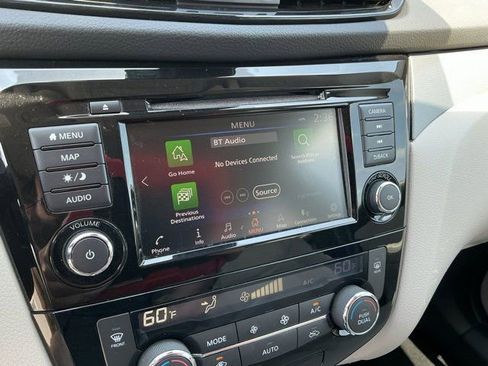 Used 2020 Nissan Rogue Sport SL w/ Premium Package FWD image 26
