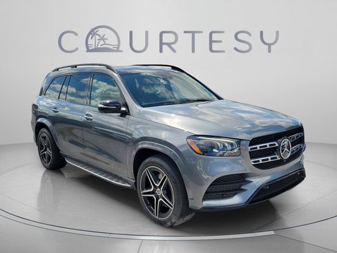Used 2023 Mercedes-Benz GLS 450 4MATIC image 4