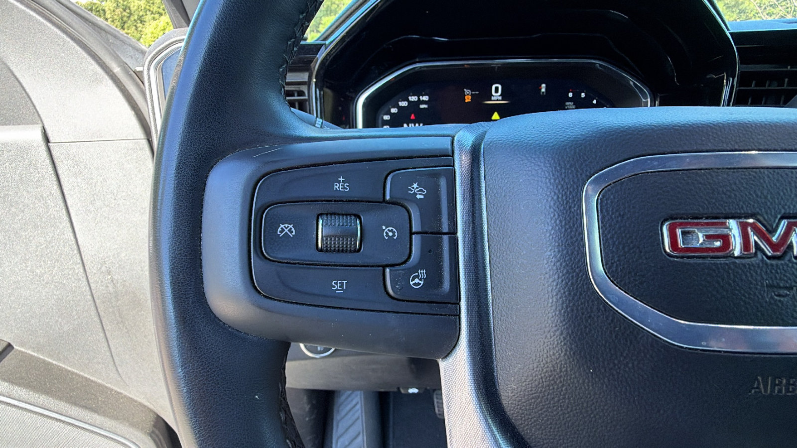 Used 2025 GMC Sierra 1500 SLT AWD/4WD image 27