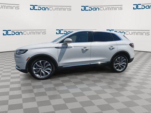 Used 2023 Lincoln Nautilus Reserve w/ Equipment Group 201A AWD/4WD image 5