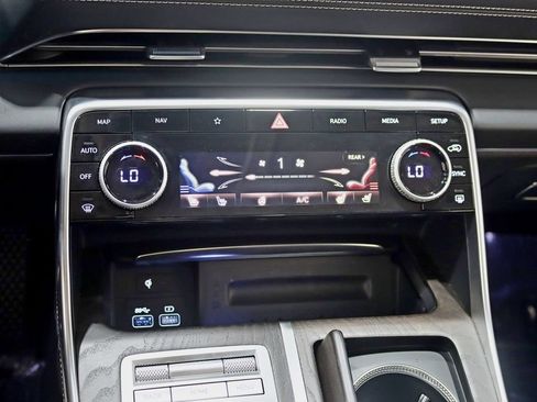 Used 2024 Genesis GV80 3.5T w/ Prestige Package AWD/4WD image 23