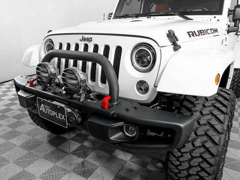 Used 2015 Jeep Wrangler Unlimited Rubicon image 19