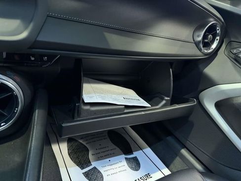 Certified 2023 Chevrolet Camaro LT RWD image 27