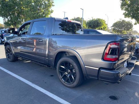 Used 2022 RAM 1500 Laramie AWD/4WD image 2