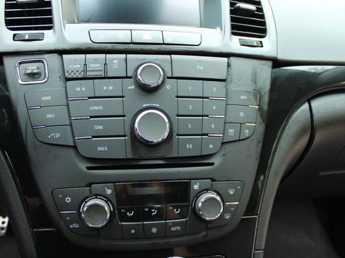 Used 2012 Buick Regal GS image 31