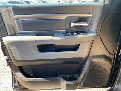 Used 2019 RAM 1500 Big Horn AWD/4WD image 30