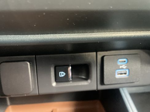 Used 2024 Ford Maverick Lariat w/ 4K Tow Package AWD/4WD image 29