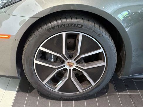 Certified 2025 Porsche Panamera RWD image 12