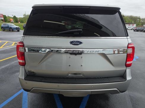 Used 2018 Ford Expedition Max XLT w/ Equipment Group 202A AWD/4WD image 6