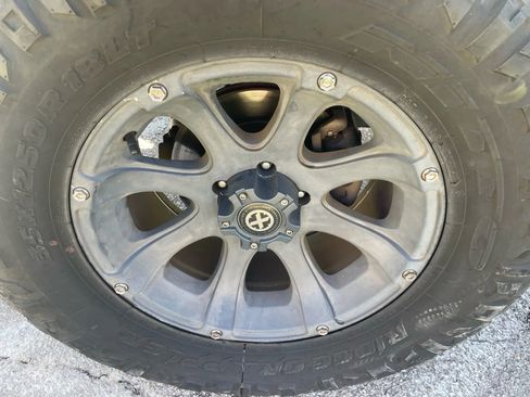 Used 2012 Jeep Wrangler Unlimited Rubicon image 10