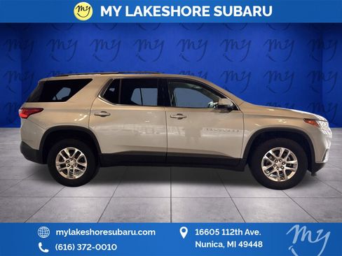 Used 2020 Chevrolet Traverse LT w/ Driver Confidence II Package image 9