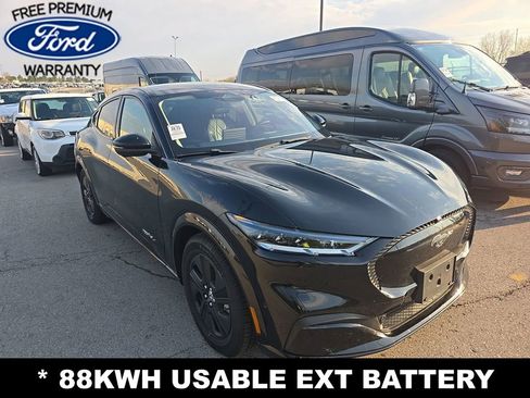 Used 2021 Ford Mustang Mach-E California Route 1 image 4